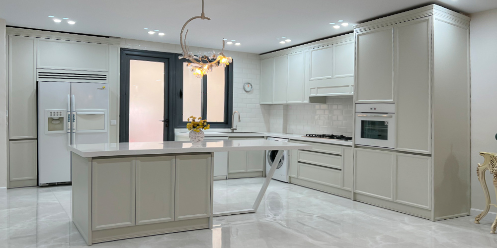 کابینت نئوکلاسیک با متریال رنگ پلی اورتان مینیمال