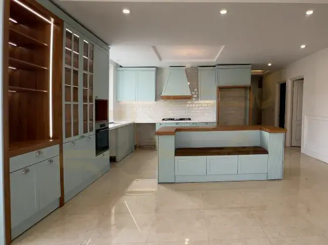 کابینت نئوکلاسیک آبی پاستیلی