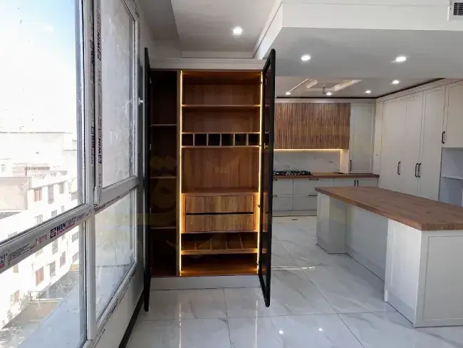کابینت نئوکلاسیک گریژ با کافی بار